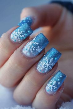 Dark Blue With Snowflakes Nails, Cute Winter Nail Ideas Simple, Xmas Blue Nails, Christmas Nail Designs Blue And Silver, Winter Blue Nail Ideas, Blue Christmas Acrylic Nails, Hot Blue Nails, Light Blue Snowflake Nails