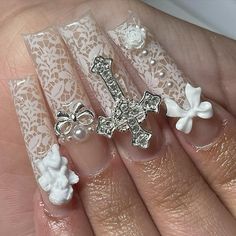 White Coquette Nails, Lace French Tip Nails, Oldies Nails, Cute Prom Nails, Nails Lace, Rhinestones Nails, Junk Nails, Punk Nails, Lace Nails