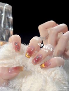 Aesthetic Reference, New Year Nails, Self Nail, Usa Nails, Summer Nail Ideas, Glamorous Nails, Ring In The New Year, Soft Nails