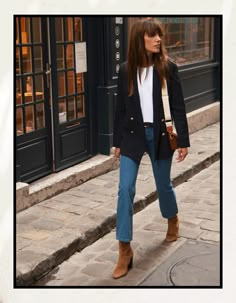 Sezane Lookbook, Navy Blazer Outfits, Look Jean, Casual Luxe, Fashion Everyday, Business Casual Outfits For Work, Corporate Outfits, Preppy Chic, Fall Winter Wardrobe