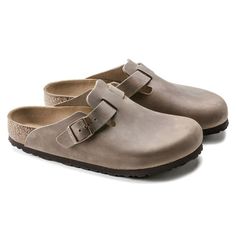 Boston Natural Leather Oiled Brown Birkenstock, Birkenstock Colors, Boston Clogs, Clog Sandals, Birkenstock Boston, Birkenstock Madrid, Birkenstock Boston Clog, Leather Clogs, Designer Sandals