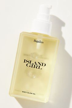 Get the island girl glow no passport required. Infused with notes of Waikiki blossom, golden musk, and sun-kissed tiare, this 5-oil super-blend is formulated to renew and soften for effortlessly radiant skin. Body Glow Oil, Body Glow, Glow Oil, Fragrances Perfume Woman, Rice Bran, Pretty Skin Care, Perfume Scents, Sunflower Seed, Body Skin Care Routine