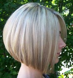 Perfect a line bob, I would just like it a little longer Med Bob Hairstyles, Bob Hairstyles With Layers, Power Bob, Medium Length Bob Hairstyles, Bob Hairstyles Medium, Bob Hair Cuts, Medium Length Bob, Hairstyles With Layers, Graduated Bob Haircuts