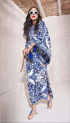 Silk Charmeuse Dress, Charmeuse Dress, Kaftan Designs, Gabbana Dress, Runway Dresses, Luxury Women Fashion, Half Sleeve Dresses, Heritage Fashion, Dolce E Gabbana