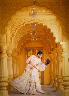 Pre Wedding Photoshoot Props, Indian Wedding Poses, Pre Wedding Videos, Engagement Photography Poses, Indian Wedding Photography Couples, Wedding Portrait Poses, Wedding Photoshoot Props