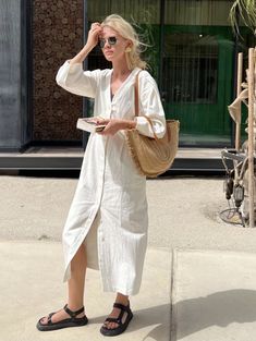 Lily Pilly, Summer Modest Outfits, Mom Outfit, Summer Inspo, White Texture, Classic Dress, Mom Outfits, Minimal Fashion