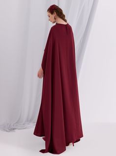 WF ATELIER Model height: 177 CM 100% Polyester Length: 150 cm Solid Color Long Sleeve Maxi Evening Dress, Solid Long Sleeve Maxi Dress For Evening, Solid A-line Maxi Dress For Evening, Flowy Floor-length Dress In Solid Color, Solid Color Flowy Floor-length Dress, Formal Long Flowy Dresses, Flowy Long Dresses For Formal Occasions, Solid A-line Maxi Evening Dress, Cape Dress