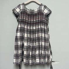 Gorgeous Classic Dress Originally $440 Euc Sleeveless Plaid Dress With Smocked Bodice, Cotton Plaid Dress With Smocked Back, Spring Plaid Smock Dress, Plaid Smocked Short Sleeve Dress, Short Sleeve Plaid Smock Dress, Bonpoint Dress, Plaid Dress, Classic Dress, Kids' Dresses