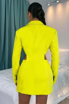 Make a bold statement with our eye-catching blazer dress, color in neon yellow, and crafted from high-quality materials with a double layer. This suit dress is featuring a nice blazer style with long sleeves, a turndown collar, and a side pocket, and has a sexy cutout detail to make you look sexier, while the bottom is featuring a mini skirt with two pockets and buttons hidden by a placket. Details: Women Blazer Dress Neon Yellow Mini Button Cutout Pocket Turn-Down Collar Placket Long Sleeve Women Blazer Dress, Yellow Suit, Best Blazer, Chic Coat, Women Blazer, Blazer Style, Suit Dress, Sophisticated Dress, Turndown Collar