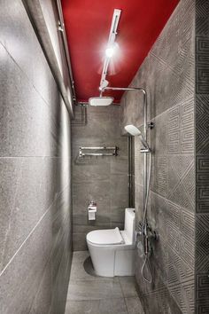 Narrow small bathroom layout ideas are valuable whether you live in a tiny urban apartment or a small country cottage.