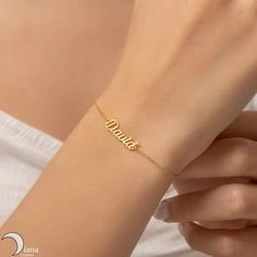 Create a unique and meaningful piece of jewelry with our Customizable Name Bracelet. This elegant bracelet allows you to engrave a name or word of your choice, making it a perfect gift for moms, girlfriends or friends. 🎉💕 Key Features: * ✒️ Personalized Engraving: Choose any name or word to be engraved, making each bracelet truly one-of-a-kind. * 📏 Size: Our Customizable Name Bracelet is available in four versatile sizes to ensure the perfect fit for everyone: 16 cm - 18 cm - 20 cm - 22 cm. * Minimalist Handmade Name Bracelet For Everyday, Meaningful Customized Name Bracelet As Gift, Customized Meaningful Name Bracelet As Gift, Customized Meaningful Name Bracelet For Gift, Dainty Customizable Bracelets As Gift, Modern Named Jewelry As A Gift, Modern Nameplate Jewelry Gift, Customizable Meaningful Name Bracelet For Gift, Customizable Name Bracelet For Meaningful Gift