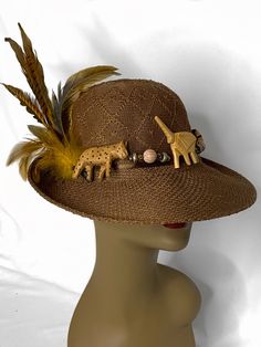 Handmaid and Customized hats. For any event, Church, Kentucky derby, Tennis match, Christmas gift, Easter hat, Mothers Day. Vintage Kentucky Derby Fashion, Hat Making Ideas, Vintage Kentucky Derby, Customized Hats, Kentucky Derby Fashion, Derby Fashion, Easter Hat, Easter Hats, Couture Hats