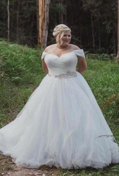 Informal Off Shoulder Sleeve Plus Size Wedding Dress - daisystyledress Curvy Wedding Dress, Brides Dresses, Curvy Wedding, Plus Wedding Dresses, Plus Size Brides, Plus Size Wedding Dress, Plus Size Wedding Gowns, Plus Size Bride, Boda Mexicana