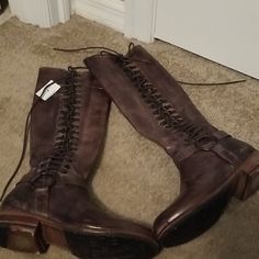 New All Leather Bed Stue High Boot In Size 6.5, Make Me An Offer. Dresses With Boots, 70s Boots, Twilight Outfits, Pointy Boots, Leather Bed, Autumn 2024, Bed Stu, Fairy Grunge, Frye Boots