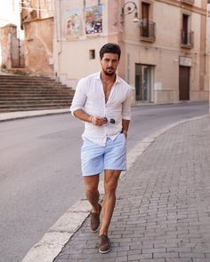 Fashion Outfits For Men, Rowan Row, Vacation Outfits Men, Greece Outfit, Greece Fashion, Mens Shorts Outfits, Ibiza Outfits