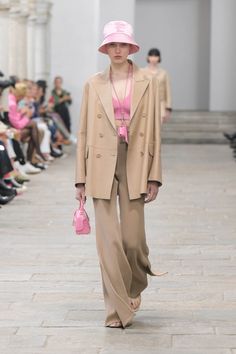 Spring 2023 Ready To Wear, 2023 Ready To Wear, Ermanno Scervino, Spring 2023, Fashion Show Collection, Womens Fashion Trends, Outfits Casuales, Latest Fashion For Women