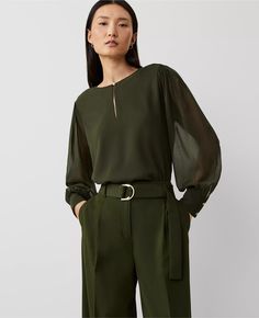 Ann Taylor: Pre-Fall Work Wear for Women Over 50 — THE DAILEIGH Stylish Petite Woman, Stylish Petite, Petite Blouses, Hip Style, Perfect Denim, Petite Tops