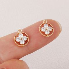 ♥♥Size: ♥♥Material: brass , cubic zirconia  ♥♥Color: gold ♥♥Quantity: 10pcs  Shipping  If you are in a hurry, please choose DHL shipping; Note:have larger stock and can offer wholesale price. If you need more quantity, please do not hesitate to contact me. ♥ ♥ ♥ ♥ ♥ ♥ ♥ ♥ ♥ ♥ ♥ ♥ Thanks for your Visit ♥ ♥ ♥ ♥ ♥ ♥ ♥ ♥ ♥ ♥ ♥ ♥ ♥ ♥ Wishing you a happy shopping ♥ ♥ Gold Floral Jewelry With Rhinestones, Gold Flower-shaped Jewelry With Rhinestones, Gold Jewelry With Rhinestones In Flower Shape, Gold Flower Jewelry With Rhinestones, Shine Jewelry, Clover Jewelry, Butterfly Charm, In A Hurry, Flower Pendant