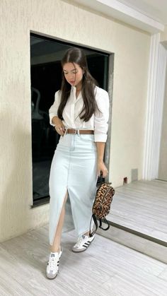 Modest Summer Fashion 2024, Chique Outfit, Modesty Outfits, Cute Modest Outfits, Denim Skirt Outfits, Casual Day Outfits, Quick Outfits