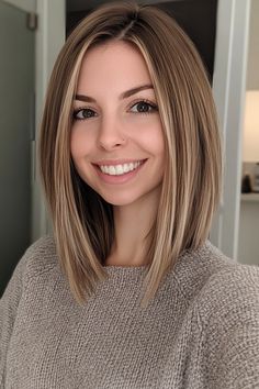 27 Chic Hairstyles for Thin Straight Hair You Need to Try in 2024 – CreativeBooster Ash Balayage, Straight Lobs, Balayage Hairstyles, Long Layered Cuts, Color Transition, Blonde Hair With Bangs, Try On Hairstyles, Radical Change, Low Maintenance Hair