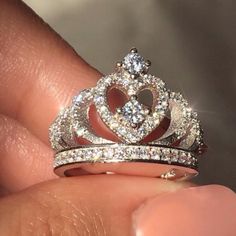 Reposting This Exquisite Ring I Purchased Here On Poshmark.Very Beautiful And Elegant But Did Not Fit On The Finger I Wanted It Fordelicate Details And Gorgeous Craftsmanship Princess Tiara Ring, Quinceanera Jewelry, Crown Ring Princess, Diamond Crown Ring, Tiara Ring, Diamond Crown, Handmade Fashion Jewelry, Crown Ring, Gemstone Engagement