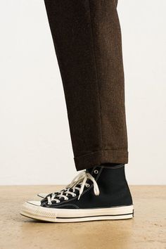 Menswear Aesthetic, Minimalist Fashion Men, Converse Style, Mens Fashion Streetwear, Stylish Mens Outfits, Wool Trousers