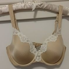 Cream/Champagne Color With Lace Detail. Full Coverage, Lightly Padded, Underwired. New Without Tag. Never Worn. Fitted Beige Bra With Lace Trim, Fitted Beige Lace Trim Bra, Elegant Cream Bra With Medium Bust Support, Elegant Cream Push-up Bra, Beige Underwire Bra For Wedding, Sleep Wear, Pretty Lingerie, Champagne Color, Bras And Panties