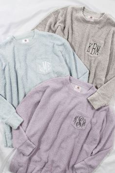 Stay Warm and Stylish in our Monogrammed Cozy Sweatshirt from Marleylilly! Indulge in the plush softness of this oversized, irresistibly cozy sweatshirt. Marley Lilly, Cozy Sweatshirts, Stay Warm, Monogram, Sweatshirts