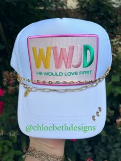 Hat chains are removable with clasps on each end. They can be bought separate or with the hat. Please allow up to 2 weeks for this hat to ship as this is a pre-order item. $10-$12 chain options do not include hats. $40-$50 bling hat options do include trucker hat and bling as pictured. We are so excited to now be offering trucker hat party packs!! This is a way to get a bulk discount of our hats. Great for bachelorette trips, beach trips, parties, etc. For clarification when purchasing: If you p Adjustable Gold Baseball Cap For Summer, Adjustable Gold Trucker Hat For Summer, Gold Adjustable Trucker Hat For Summer, Summer Gold Trucker Hat, Trucker Hat Designs Ideas, Church Volunteer Appreciation Gifts, Trucker Hat Ideas, Hat Business, Hat Chain