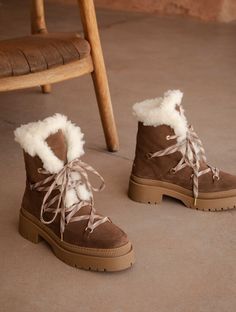 Iga Khaki Brown - Cold weather boots with sheepskin fur lining and notched sole in brown khaki suede leather - Bobbies - Women Brown Winter Boots, Winter Boots For Women, Cold Weather Boots, Weather Boots, Moon Boots, Silver Prices, Fur Boots, Winter Boots Women, Flat Boots