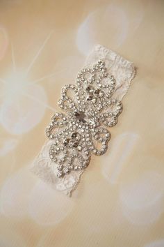 Bebé niña encaje Rhinestone diadema infantheadband Photo Prop | Etsy Adjustable Rhinestone Hair Accessories For Weddings, Adjustable Crystal Embellished Hair Accessories For Weddings, Adjustable Rhinestone Headband For Wedding, Foto Props, Lace Bands, Head Bands, Rhinestone Headband, Baby Head, Clear Rhinestones