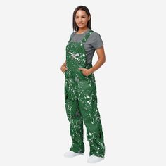 Philadelphia Eagles Womens Kelly Green Paint Splatter Bib Overalls FOCO XS - FOCO.com Philadelphia Eagles Outfits For Women, Philadelphia Eagles Colors, Eagles Kelly Green, Philly Eagles, White Overalls, Tailgate Outfit, Logo Display, Uniform Design, Bib Overalls