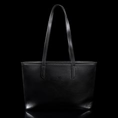 von baer elegance womens leather tote bag black front view Modern Briefcase, Leather Garment Bag, Weekend Break, Leather Tote Bag Women, Leather Briefcase Men, Leather Weekender Bag, Designer Purses, Leather Laptop Bag, Leather Laptop