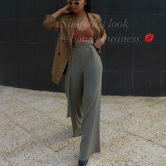 High-Waisted Knit Pants. Wide Leg. Matching Belt With Buckle. Color: Khaki 71% Viscose, 29% Nylon Thank You For Shopping With Me! I Do Not Respond To Low Offers #Happyposhing #Stayfabulous #Boujeebusiness Boxb2-5 14200 L5 Pink Wide Leg Trousers, Belt With Buckle, Zara Jumpsuit, Ruffle Pants, Linen Blend Pants, Zara Shirt, Belted Pants, Pink Pants, Pants Wide Leg