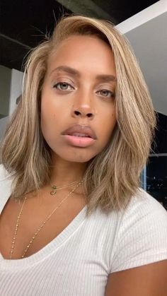 Blond Black Women, Melli Monaco, Blonde Bob Black Women, Blonde Hair Black Women, Blonde Natural Hair, Fall Hair Color Ideas, Color Ideas For Blondes, Hair Color Ideas For Blondes, Hair Specialist