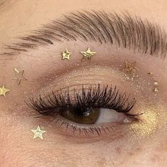 Matte Make Up, Make Up Gold, Star Makeup, Hooded Eye Makeup, Taylor Swift Posters