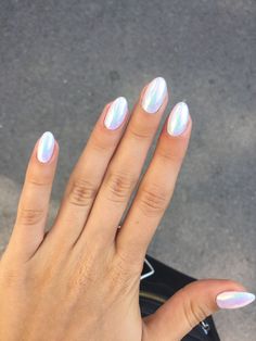 opal designs shellac irridescent Irridescent Nails, White Chrome Nails, Summer Nails Colors Designs, Opal Nails, New Nail Designs, Mermaid Nails, Holographic Nails