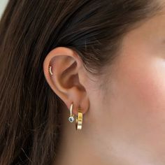 These wide, chunky block hoop earrings offer a fresh twist on a classic look, making them perfect for chic, everyday wear.| Lead and Nickel free.Sold as a PAIR Gold Vermeil (Thick layer of Gold plated over Sterling Silver) 20x4mm(0.8x0.16in) Latch closure #E472-G Modern Everyday Huggie Earrings, Chic Everyday Huggie Hoop Earrings, Knots Jewelry, Jewelry Gift Guide, Moms Bracelet, Choker Pendant, Studded Necklace, Gold Statement Ring, Tragus Earrings