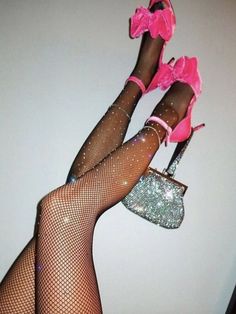 Heel Photography, Baddie Barbie, Photowall Ideas, Estilo Preppy, Pink Vibes, Fishnet Stockings, Cat Walk, Winter Trends, Glitz And Glam