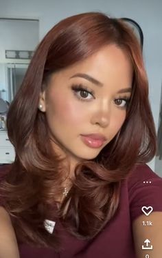 Rust Balayage Hair, Hair Color Ideas For Autumn Skin, Reb Brown Hair, Auburn Hair Color On Tan Skin, Hair Colour Ideas For Olive Skin, Latina Auburn Hair, Pretty Hair Colors For Tan Skin, Red Hair On Medium Skin Tone, Black Copper Balayage