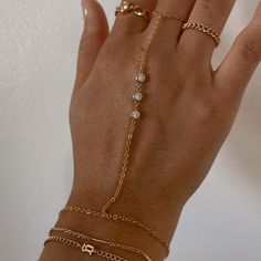 Gold Hand Chain, Chains Aesthetic, Grad Outfits, Classy Acrylic, Hand Chain Bracelet, Chain Rings, Brand Shoot, Classy Acrylic Nails, Hand Accessories