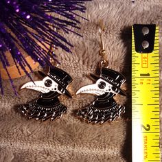 These Earrings Are So Neat. They Are 1 3/4" Long. These Are Light Weithe Metal. From A Smoke Free Pet Friendly Home. Plague Dr, Sparkle Hoop Earrings, Earrings Goth, Vintage Rhinestone Earrings, Cherry Earrings, Gold Face, Face Earrings, Yellow Heart, Faux Pearl Necklace