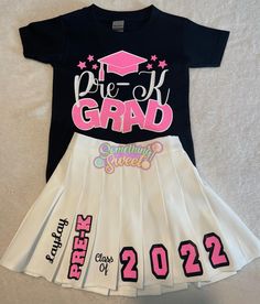 Lol Birthday Outfits, Graduation Skirt, Football Tutu, Kid Birthday Outfits, School Bows, Kids Outfits Daughters, Grad Outfits, Pre K Graduation, 8th Grade Graduation