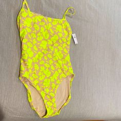 Nwt Floral One Piece Gap Swimwear For Beach Season, Gap Summer Swimwear For Beach Season, Spring Gap Swimwear For Vacation, Gap Swimwear For Spring Vacation, Gap Summer Swimwear, Gap Spring Vacation Swimwear, Spring Vacation Swimwear By Gap, Gap Swimwear For Spring, Casual Neon Yellow Swimwear For Spring