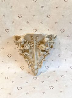 Vintage floral cherubs hanging wall shelf.  Good condition with normal vintage wear.  Measures 12" x 11". Angel Shelf, Resin Wall Hanging, Hanging Wall Shelf, Bedroom Stuff, Decorative Shelf, Wall Cross, Antique Clock, Antique Interior, Antique Door