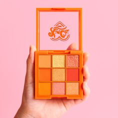 Citrus Queen - 01 Orange is a refreshing makeup palette with 9 orange shades of shimmery, glittery and matte shadows and pigments. Orange Eyeshadow Palette, Tinted Eyebrow Gel, Eyelash Primer, Orange Palette, Orange Eyeshadow, Eyelash Conditioner, Kim Chi, Eyebrow Eyeshadow, Queen Makeup