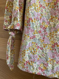 Popular Rose & Thyme Brand Blouse, Medium Shirt, Scandi Wildflower Ditsy Floral Print, 3/4th sleeve w/ Sweet Ties, Flattering, Soft  V neck, Spring Pastels, 1990's Cottage core style , Nice Drape and weight for summer living. 100% rayon. This is really a pretty blouse that hits all the best notes. In good vintage condition with no rips, tears, stains. Approximately 19" from armpit to armpit and 23.5" long. Cottage Core Style, Rayon Blouse, Style Cottage, Summer Living, Spring Pastels, Ditsy Floral Print, Pretty Blouses, Ditsy Floral, Cottage Core