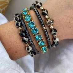 Brand New Discontinued Turquoise Impression Bracelet. Needs A New Home Immediately Jewelry Mixed Metals, Gold Stretch Bracelet, Mantra Bracelet, Park Lane Jewelry, Turquoise Hoop Earrings, Black Onyx Bracelet, Gold Link Bracelet, Mixed Metal Jewelry, Arm Party