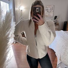 Very Warm Sherpa/Faux Fur Zip Up 2 Front Pockets Shoulder “Puffed” Detail-Making This Sherpa Have 90s Vibes Nwt-No Flaws, Rips Or Stains Cream Sherpa Fleece Jacket For Fall, Cozy Cream Sherpa Fleece Jacket, Cozy Winter White Fleece Jacket, White Sherpa Outerwear For Fall, White Cozy Fit Winter Outerwear, Cozy Fit White Winter Outerwear, White Cozy Fit Outerwear For Winter, White Fleece Jacket With Zipper Closure For Winter, Cozy Fitted Winter White Outerwear