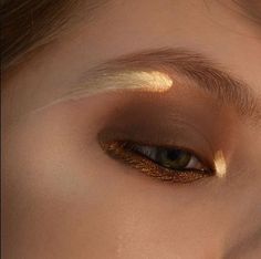 Eyeliner Smokey, Angel Makeup, Make Up Inspiration, Beauty Make-up, Makeup Hacks, Kesha, Editorial Makeup, Makeup Goals